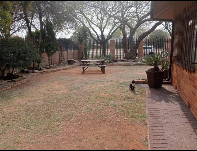 3 BEDROOM HOUSE FOR SALE IN PARKDENE